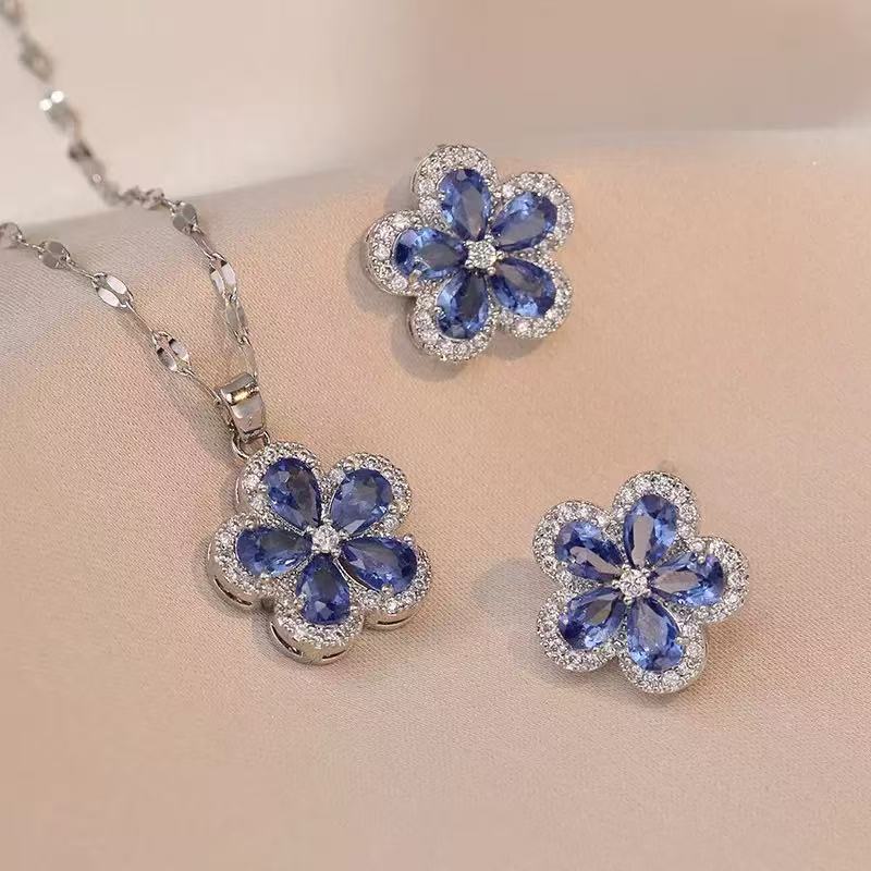 Botanical Five-Petal Flower Zircon Jewelry Set – Earrings & Necklace
