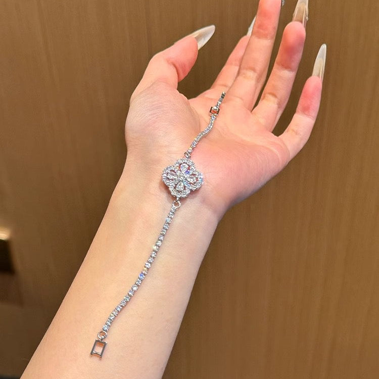Clover Zircon Bracelet | Gold-Plated Copper