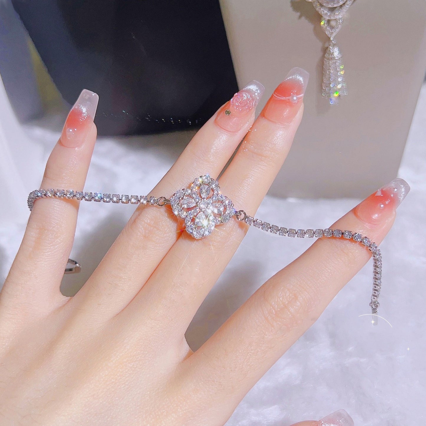 Clover Zircon Bracelet | Gold-Plated Copper