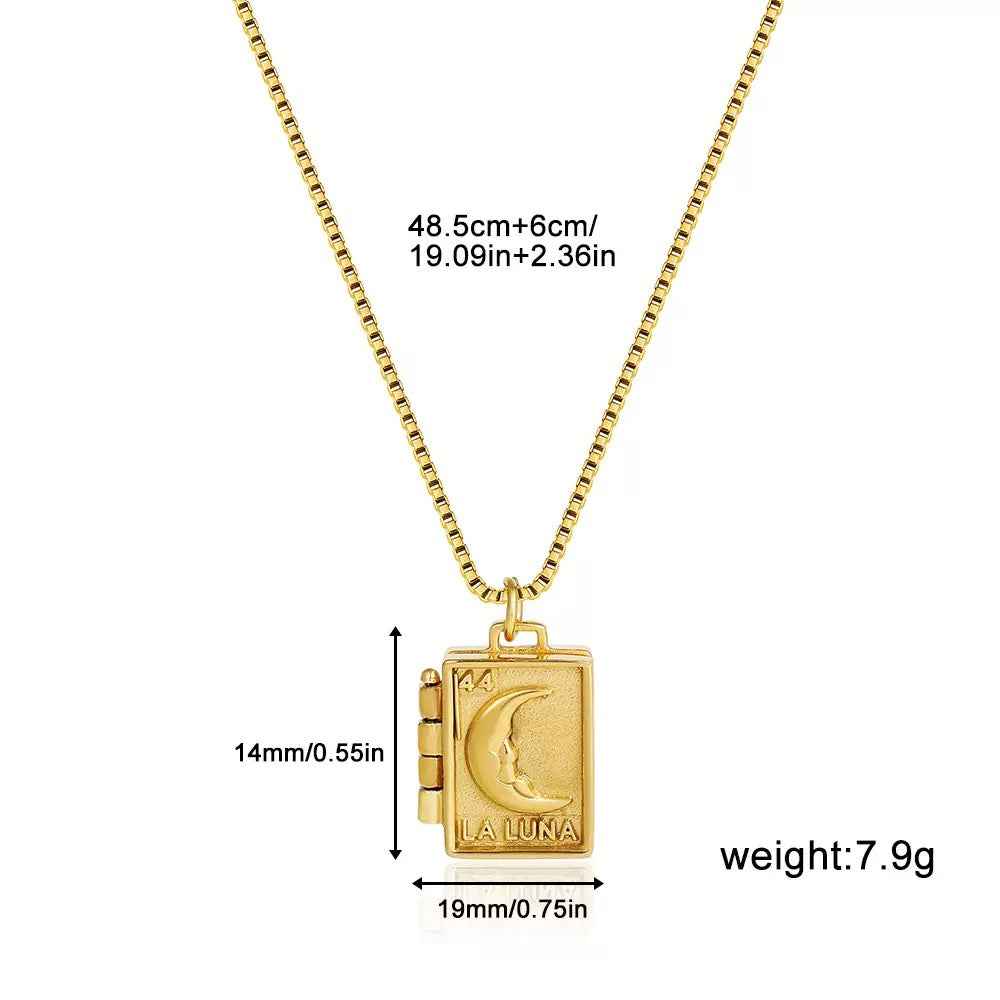 Cherished Memories: 18K Gold Photo Pendant Necklace for Everyday Elegance