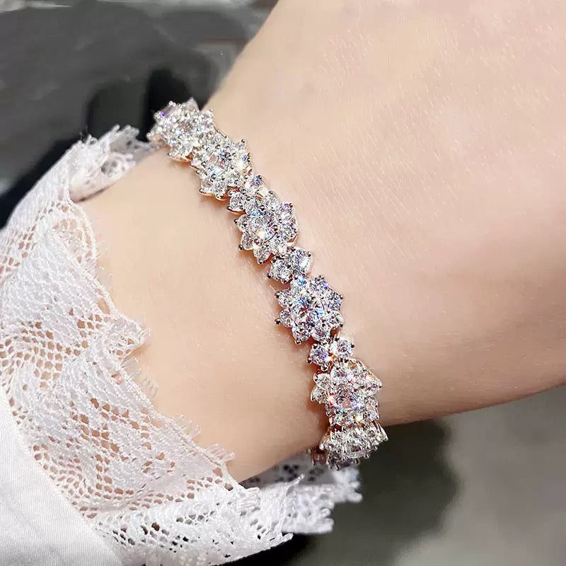 Pavé-set sunflower bracelet