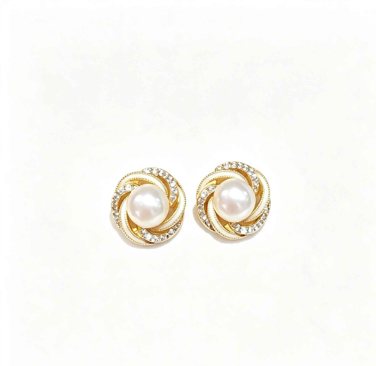 Natural Pearl Stud Earrings: Elevate Your Style with Timeless Elegance