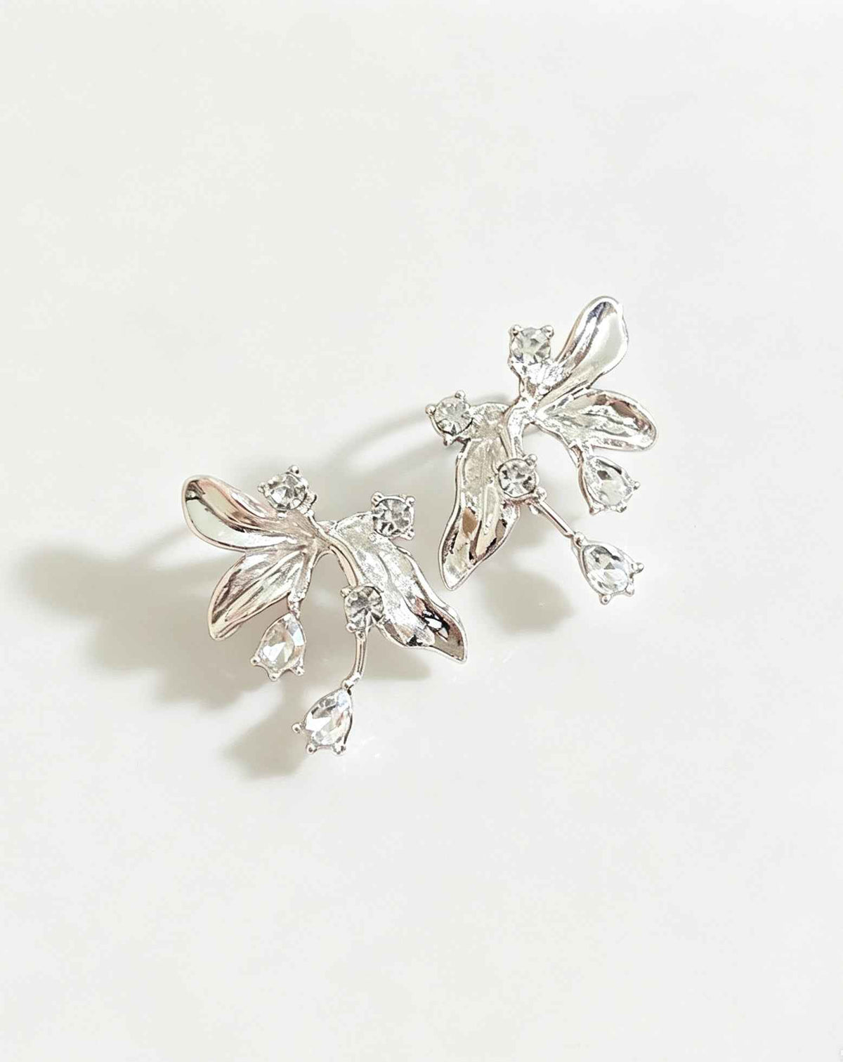 Elevate Your Everyday Look with Elegant Flower Diamond Stud Earrings