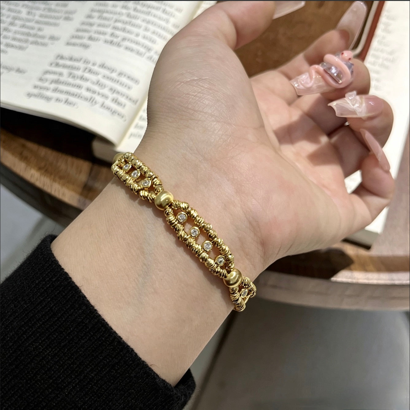 Vintage Lace Twisted Cat Eye Stone Gold Plated Adjustable Bracelet